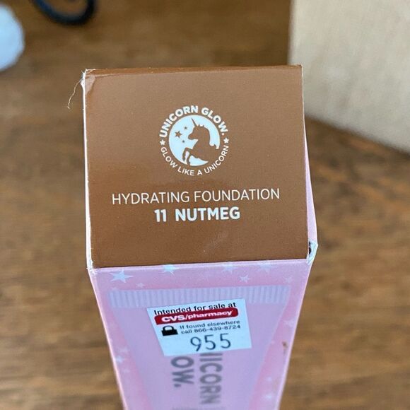 Unicorn Glow Hydrating Foundation Shade: Nutmeg. New in Box (NIB)! - Picture 6 of 9